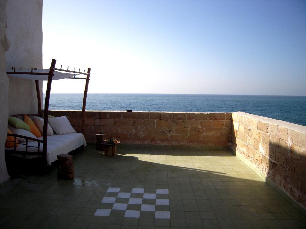 Four Hearts - Acre'S Sea Side Suite المظهر الخارجي الصورة